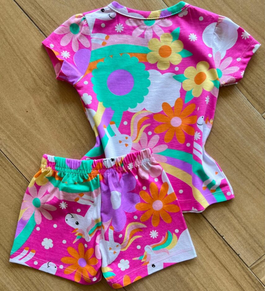 fernandaramoskids com br Pijama Infantil Feminino Rosa Blusa e Short Unicórnio Flor 2
