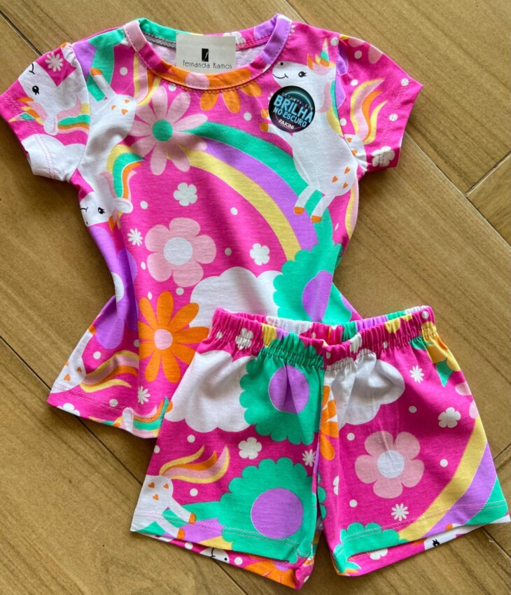 Pijama Infantil Feminino Rosa Blusa e Short Unicórnio Flor Fernanda ramos kids