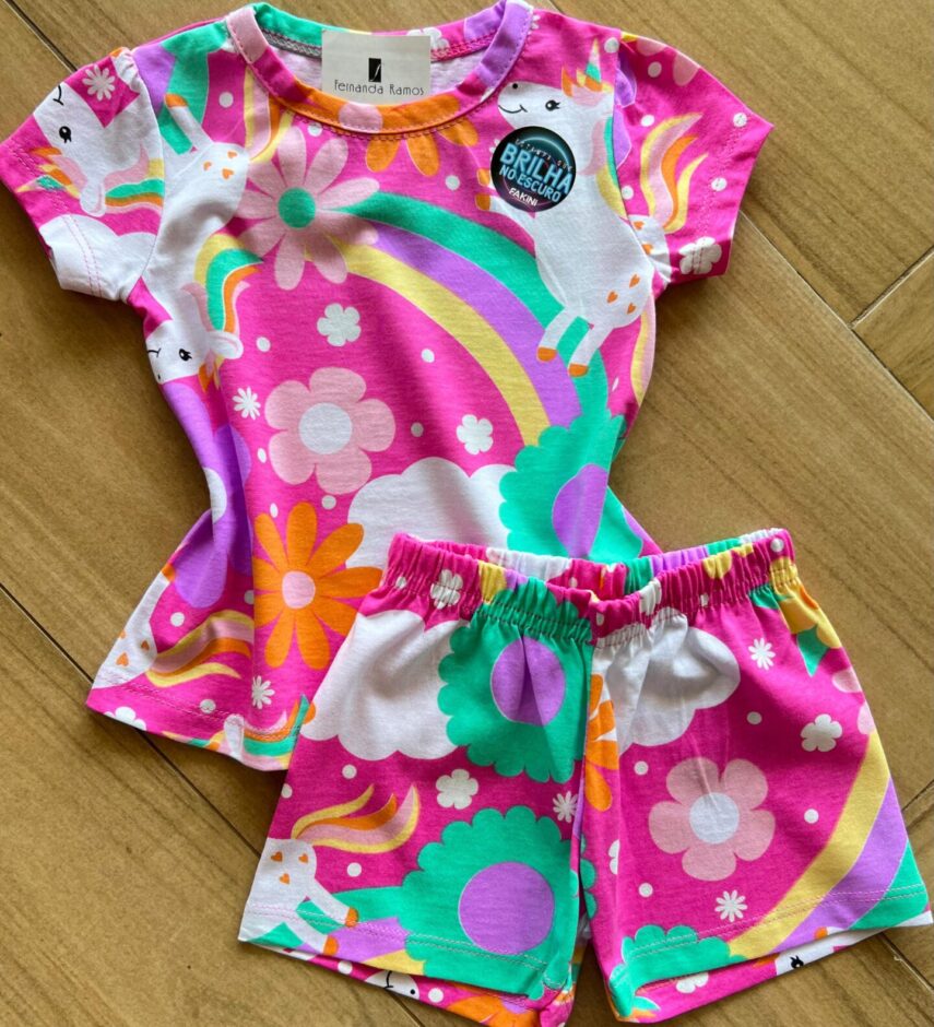 Pijama Infantil Feminino Rosa Blusa e Short Unicórnio Flor Fernanda ramos kids