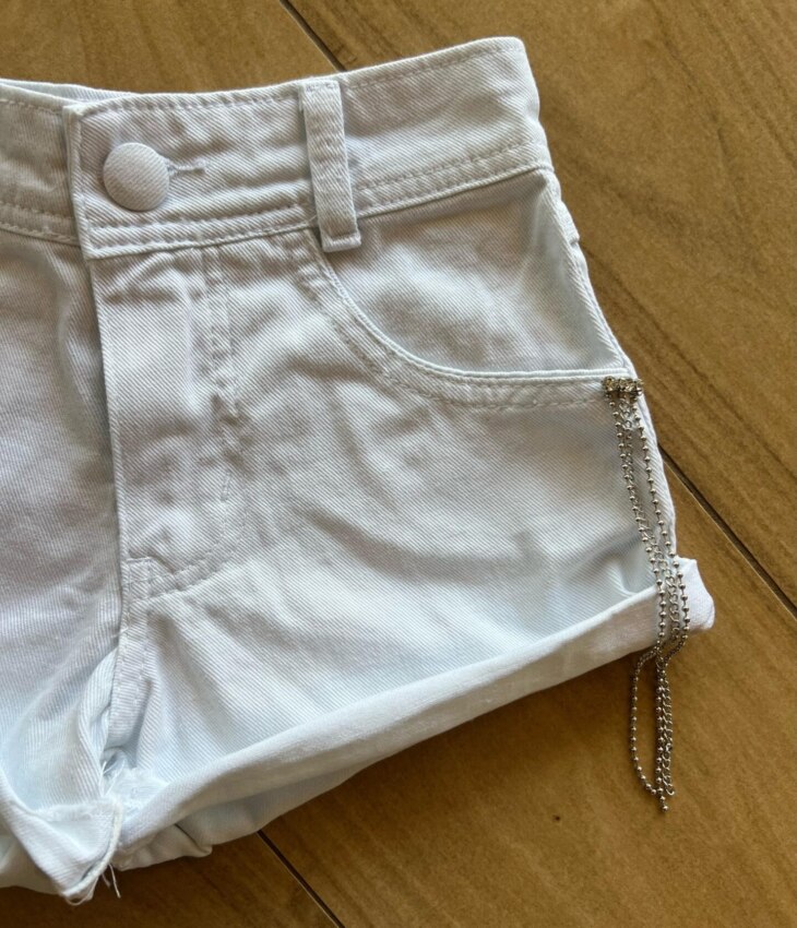 fernandaramoskids com br Short Infantil Feminino Jeans Detalhe em Strass Branco1