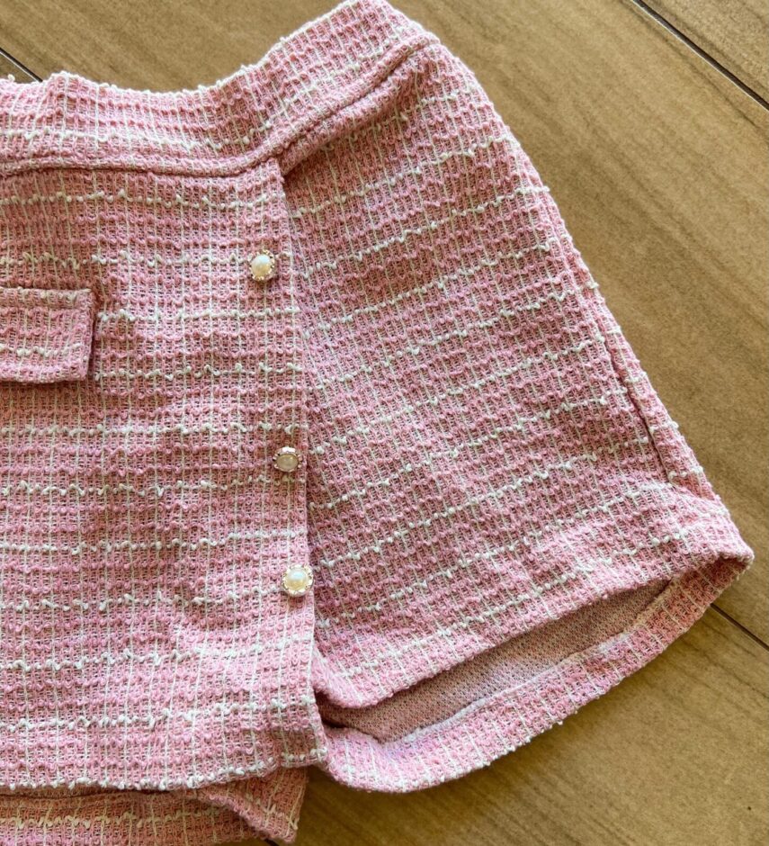 fernandaramoskids com br Short Saia Infantil Feminino Rosa com Detalhes em Perolas nos Botões 1