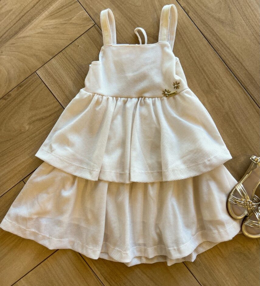 Vestido Infantil Feminino Amarração nas Costas e Detalhes Dourado Fernanda Ramos Kids