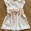 fernandaramoskids com br Vestido Infantil Feminino com Flores e Detalhe Strass Off White2