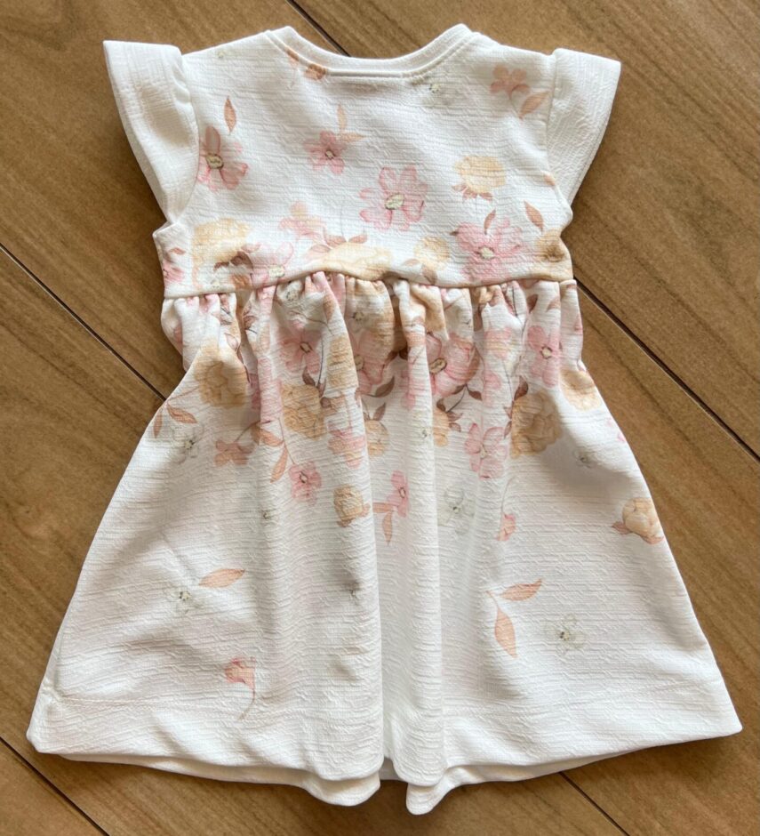 fernandaramoskids com br Vestido Infantil Feminino com Flores e Detalhe Strass Off White2