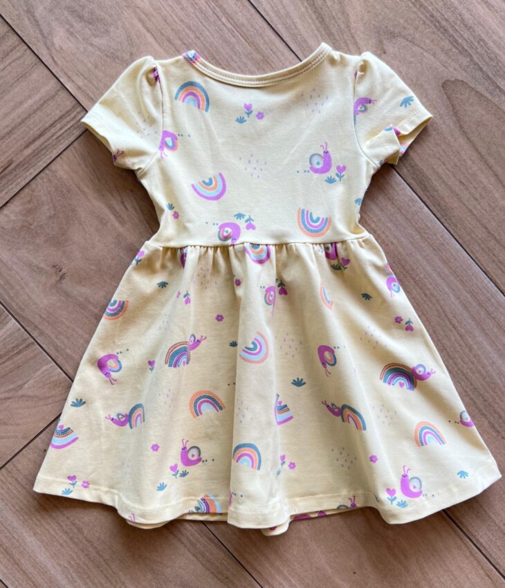 fernandaramoskids com br Vestido Infantil Feminino Curto Amarelo Caracol Arco Íris 1