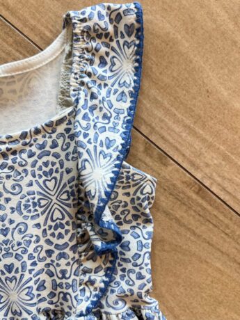 Vestido Infantil Feminino Curto Estampado e com Detalhe Bordado Fernanda Ramos Kids