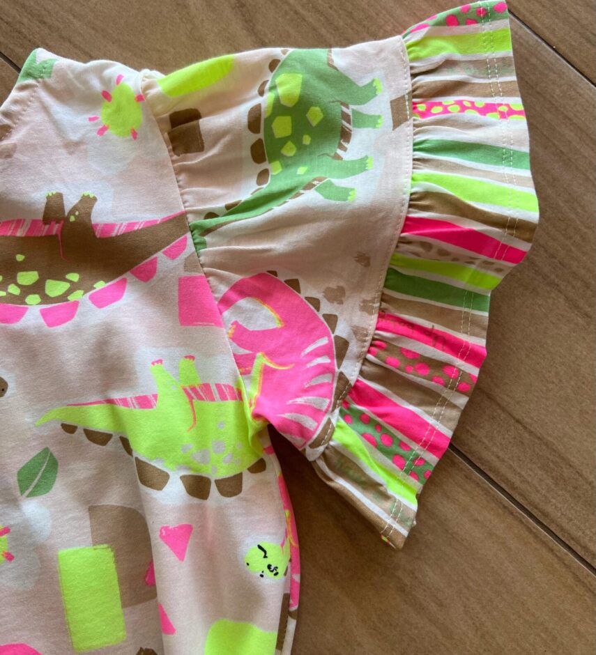 fernandaramoskids com br Vestido Infantil Feminino Curto Meia Malha Dinossauro Coloridos1