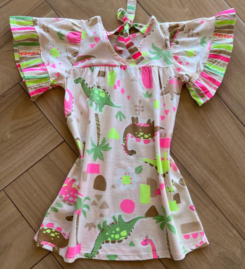 fernandaramoskids com br Vestido Infantil Feminino Curto Meia Malha Dinossauro Coloridos2