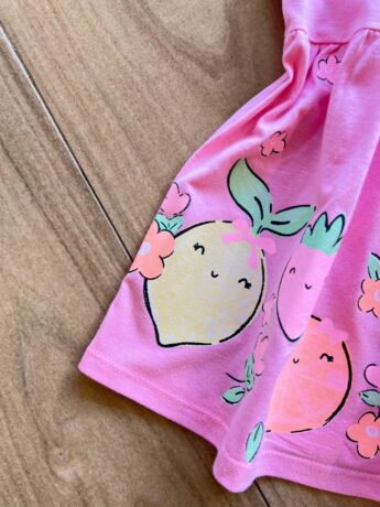 fernandaramoskids com br Vestido Infantil Feminino Curto Meia Malha Estampa Morangos Rosa1