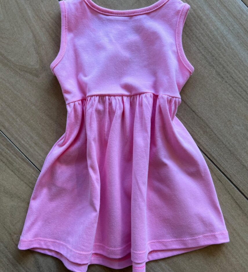 fernandaramoskids com br Vestido Infantil Feminino Curto Meia Malha Estampa Morangos Rosa2