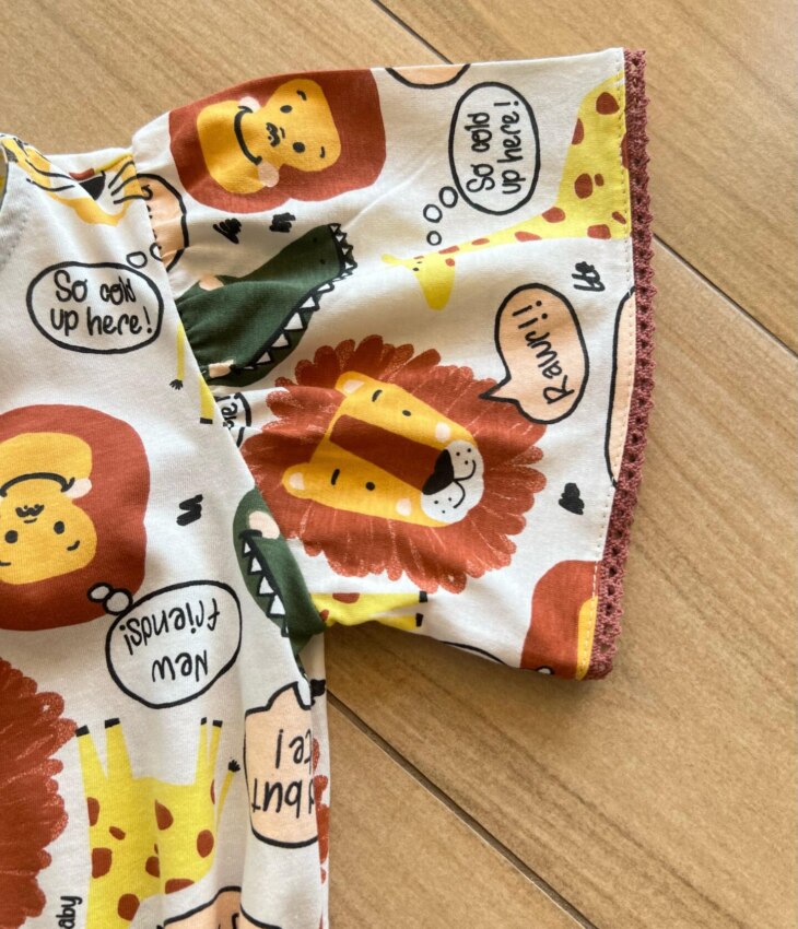 fernandaramoskids com br Vestido Infantil Feminino Curto Meia Malha Hey Buddy Estampado1