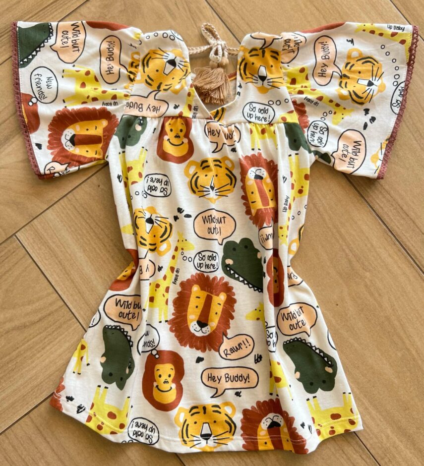 fernandaramoskids com br Vestido Infantil Feminino Curto Meia Malha Hey Buddy Estampado2