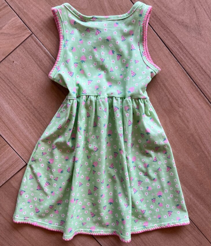 Fernanda Ramos Kids Vestido Infantil Feminino Curto Morangos e Melânicas Verde Fernanda Ramos Kids