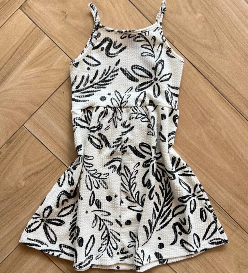 fernandaramoskids com br Vestido Infantil Feminino Curto Rodado Alça Fina Estampado Off White2
