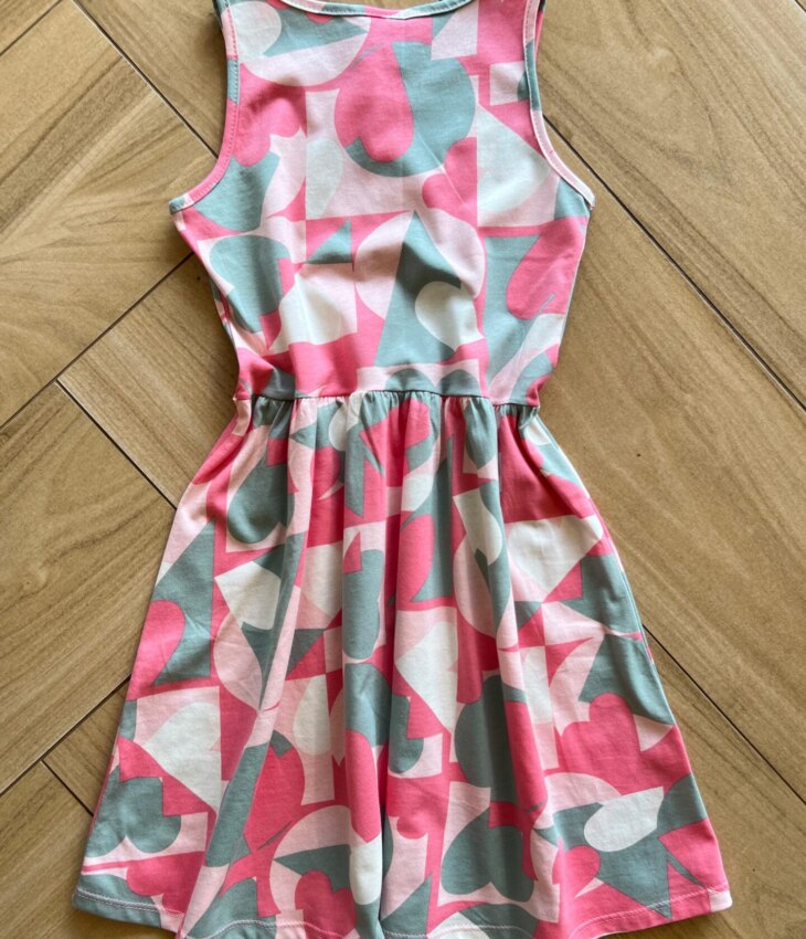 fernandaramoskids com br Vestido Infantil Feminino Curto Rodado com Desenhos Assimétricos2