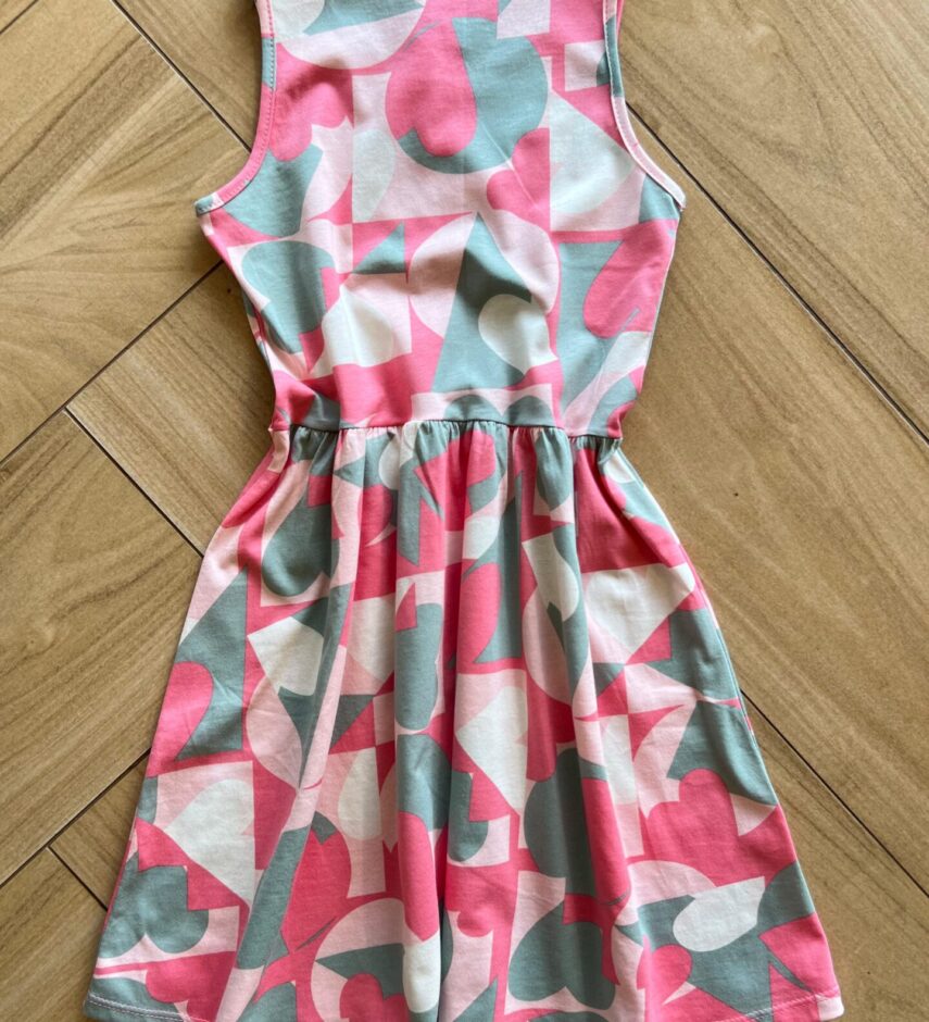 fernandaramoskids com br Vestido Infantil Feminino Curto Rodado com Desenhos Assimétricos2