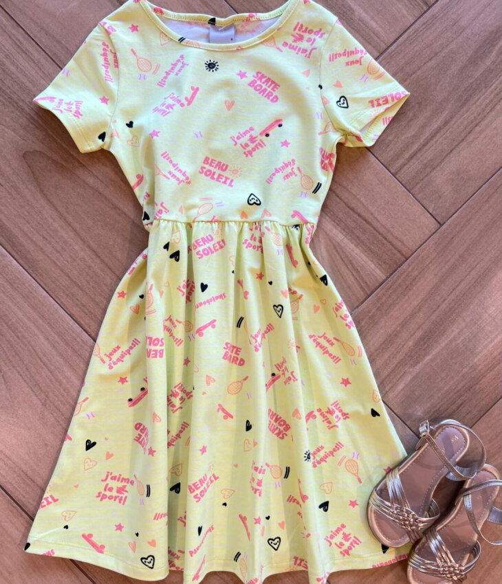 Vestido Infantil Feminino Curto Rodado Manga Curta Skate Board da Fernanda Ramos Kids