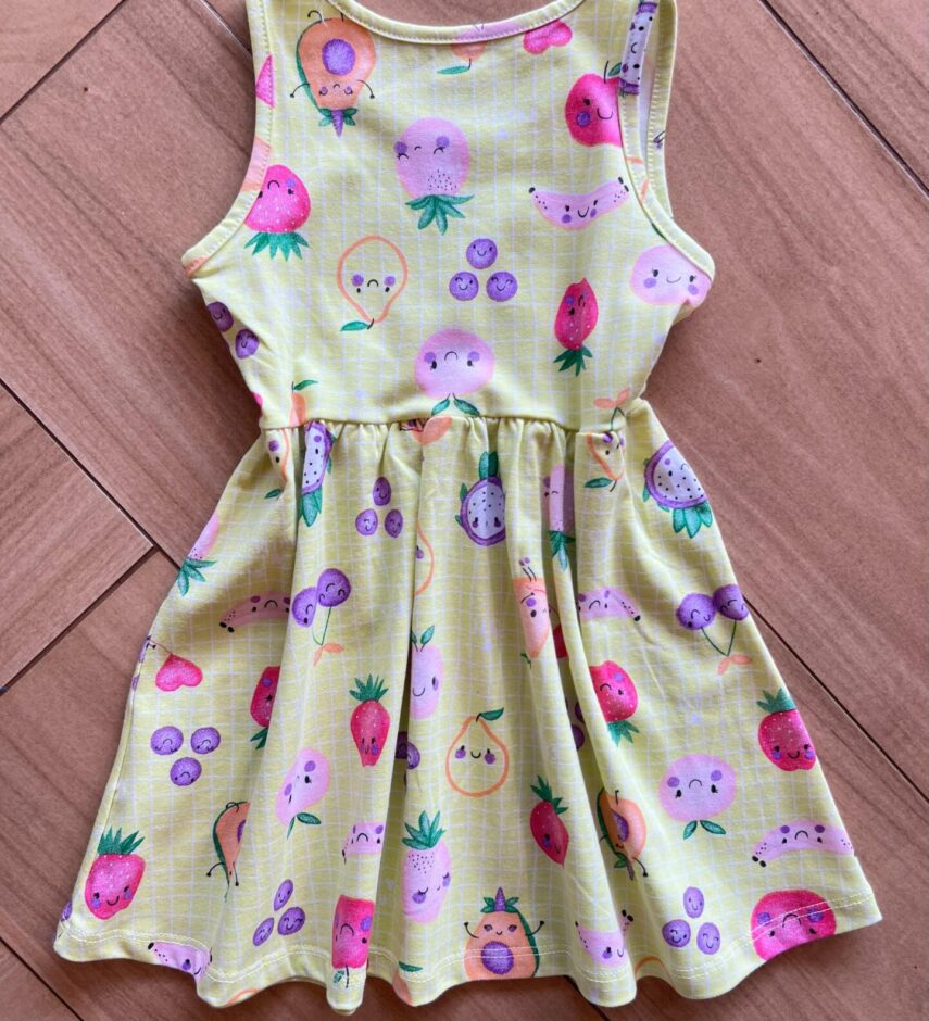 Vestido Infantil Feminino Curto Xadrez com Frutinhas Verde Lima Fernanda Ramos Kids
