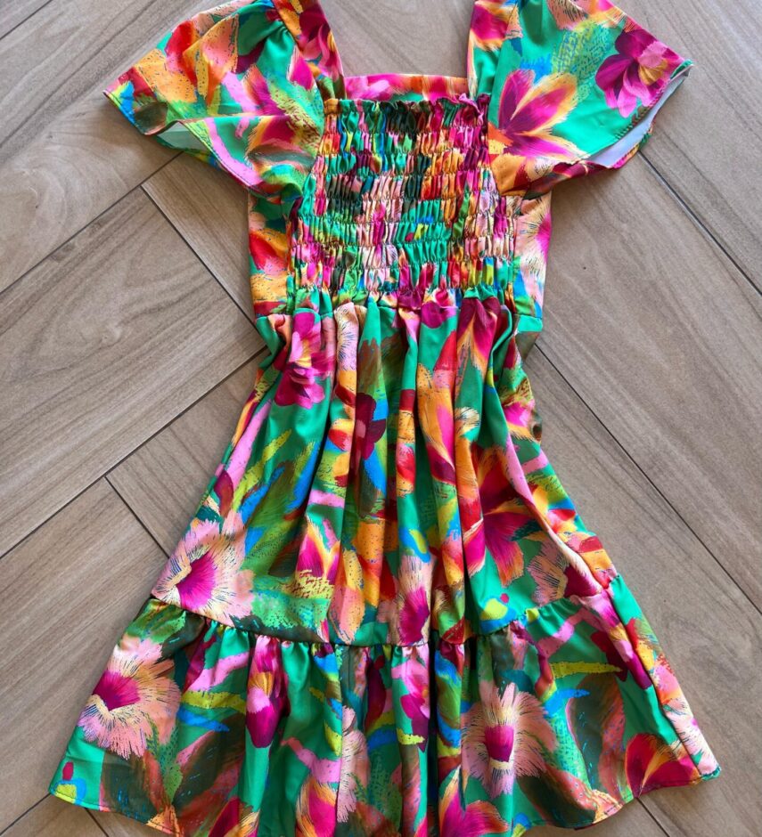 fernandaramoskids com br Vestido Infantil Feminino Estampado Fundo Verde 1
