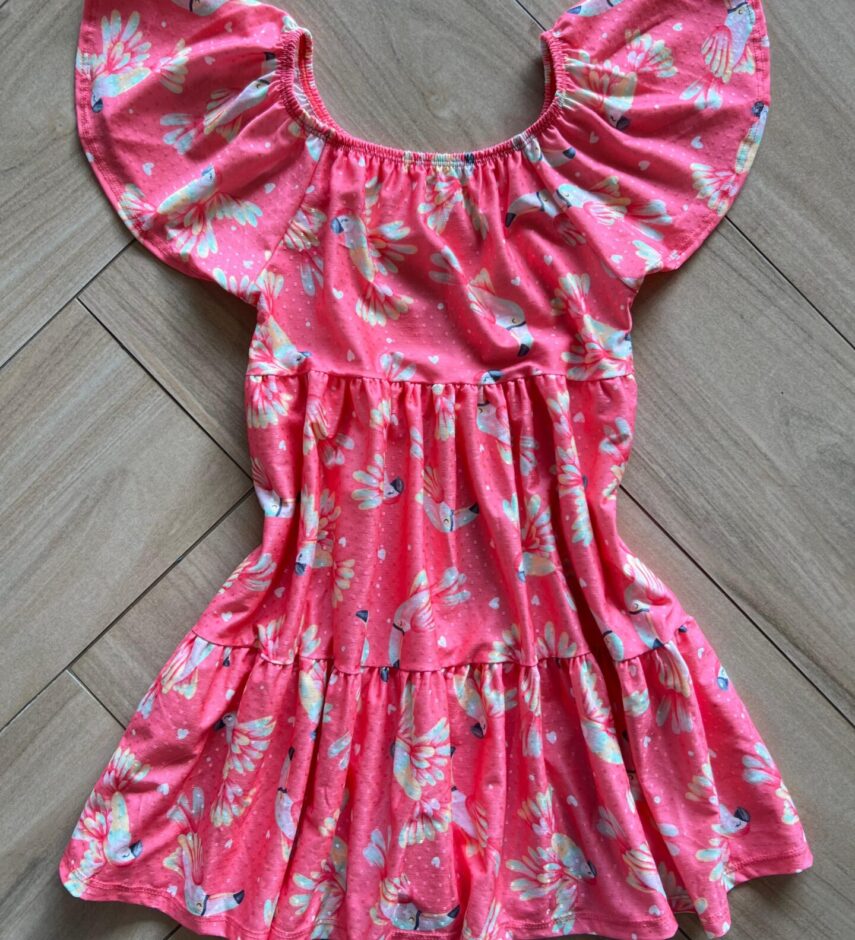 fernandaramoskids com br Vestido Infantil Feminino Manga Curta com Detalhes Estampado Rosa2