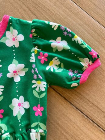 fernandaramoskids com br Vestido Infantil Feminino Manga Curta Estampa Jardim Verde1