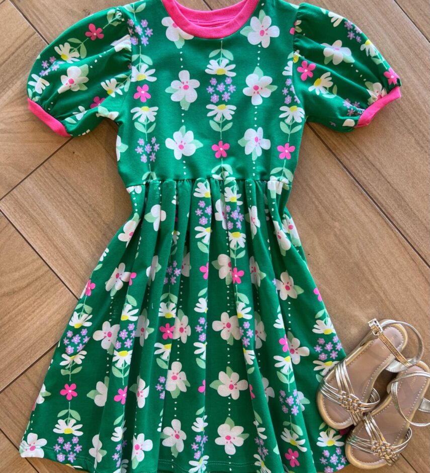 Vestido Infantil Feminino Manga Curta Estampa Jardim Verde Fernanda Ramos Kids