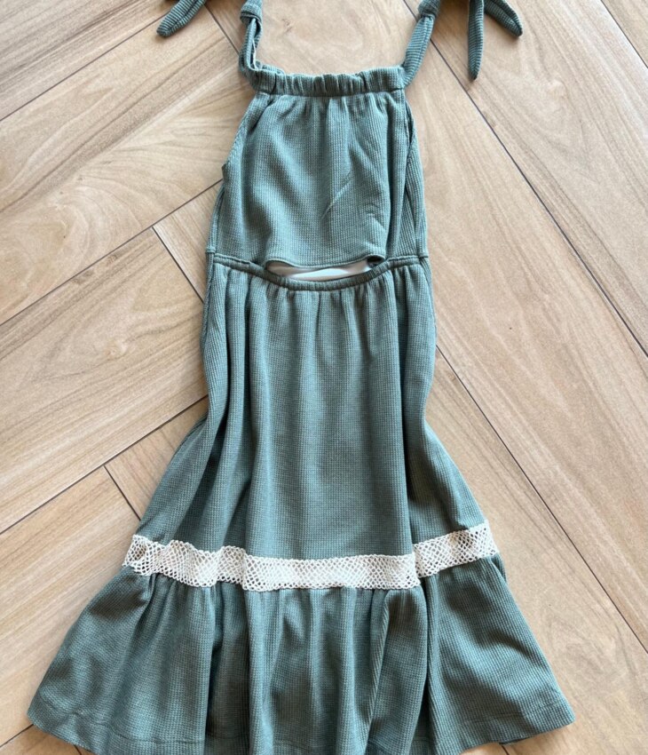 fernandaramoskids com br Vestido Infantil Feminino Midi com Amarrção na Alça Verde Oliva2