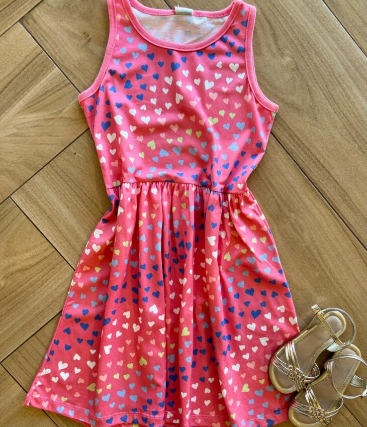 Vestido Infantil Feminino Todo Estampado em Corações Rosa Fernanda Ramos Kids