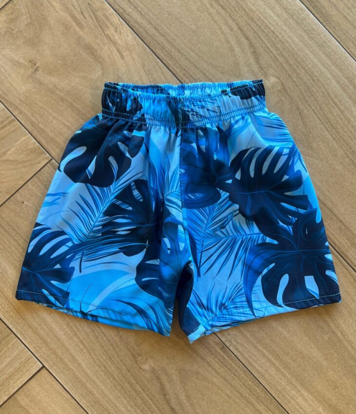 Bermuda Infantil Masculina Tactel Estampa Floral Tons Azuis Fernanda Ramos Kids