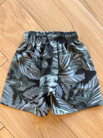 fernandaramoskids com br Bermuda Infantil Masculina Tactel Estampa Floral Verde2