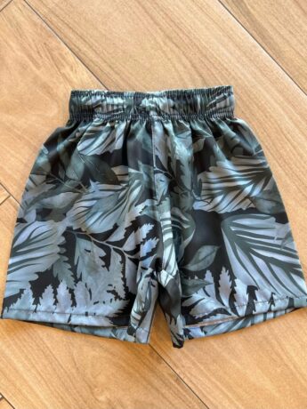 Bermuda Infantil Masculina Tactel Estampa Floral Verde Fernanda Ramos Kids
