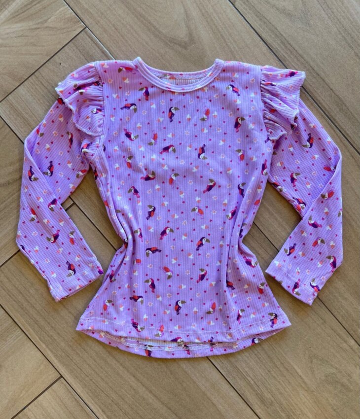 Blusa Manga Longa Infantil Feminina Lilás com Babado Tucanos Fernanda Ramos Kids