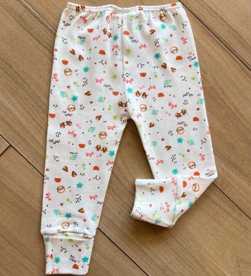Calça Infantil Feminina em Suedine Estampa Best Friends Off White Fernanda Ramos Kids