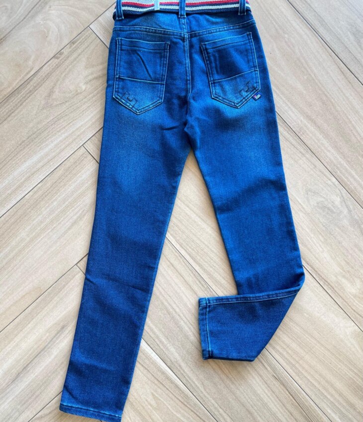 Calça Masculina Infantil Jeans Escuro com Detalhe e Cinto Colorido Fernanda Ramos Kids