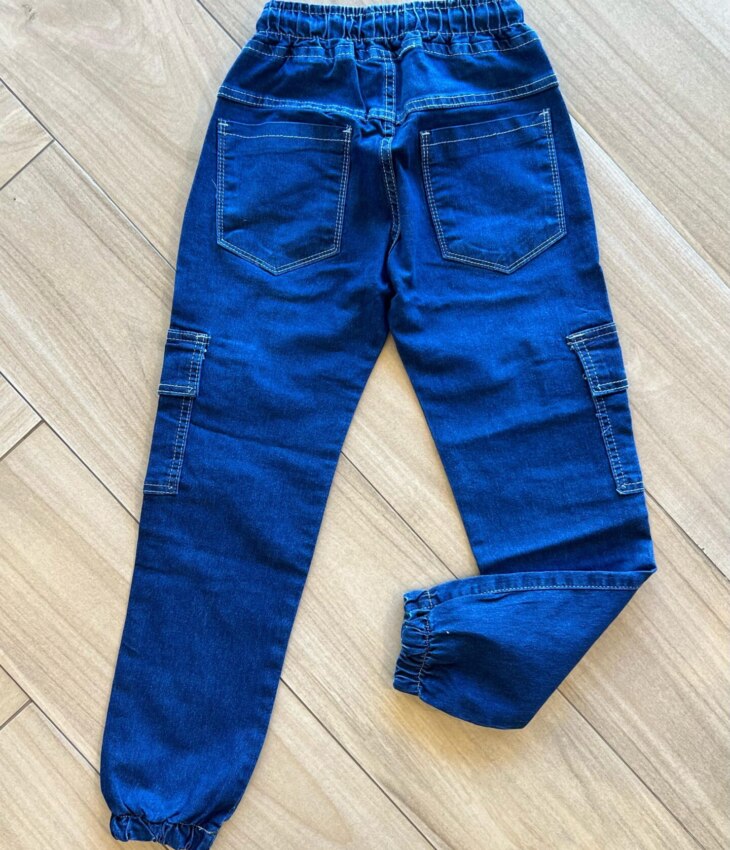 Calça Masculina Infantil Jeans Jogger com Bolsos e Cordão Fernanda Ramos Kids