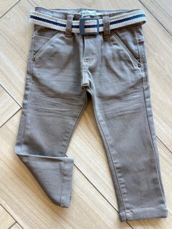 Calça Masculina Infantil Jeans Marrom Color com Cinto Fernanda Ramos Kids