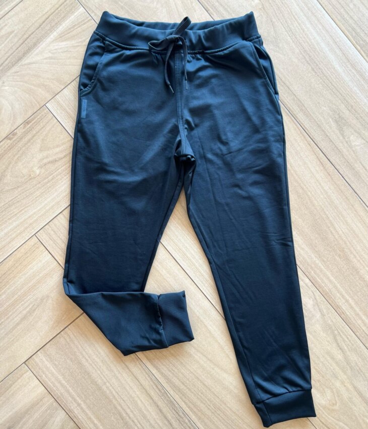 Calça Masculina Infantil Jogger Essencial com Amarração Preta Fernanda Ramos Kids