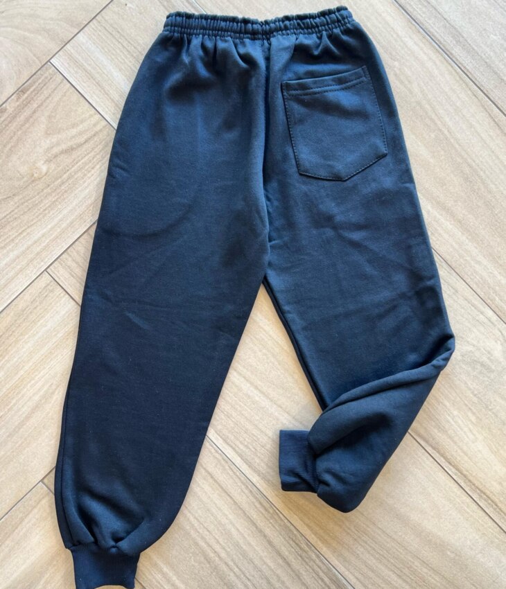 Calça Masculina Infantil Jogger Moletom com Bolsos e Cordão Preta Fernanda Ramos Kids