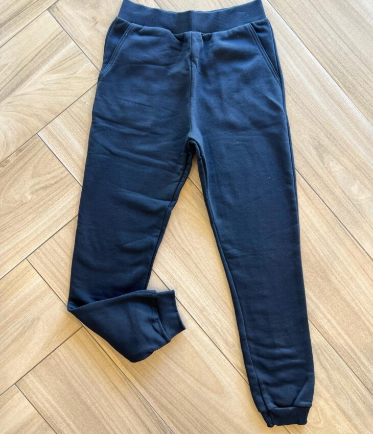 Calça Masculina Infantil Jogger Moletom com Bolsos Preta Fernanda Ramos Kids