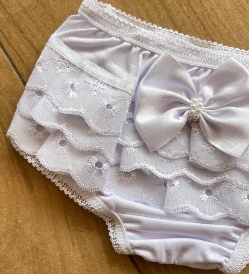 fernandaramosstore com br Calcinha Infantil Feminina Detalhe em Laise e Laço Branca1
