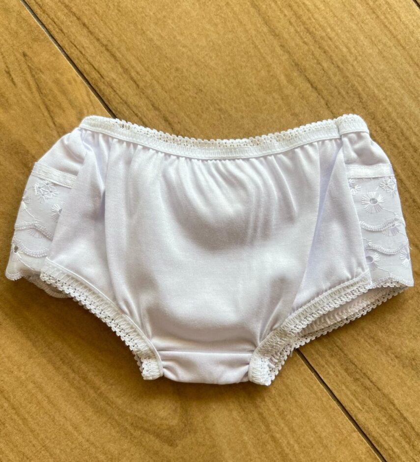 Calcinha Infantil Feminina Detalhe em Laise e Laço Branca Fernanda Ramos Kids