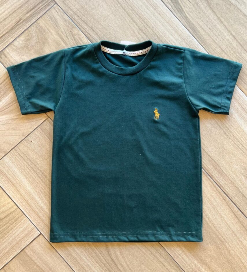 Camiseta Infantil Masculina Manga Curta Básica Verde Militar Fernanda Ramos Kids