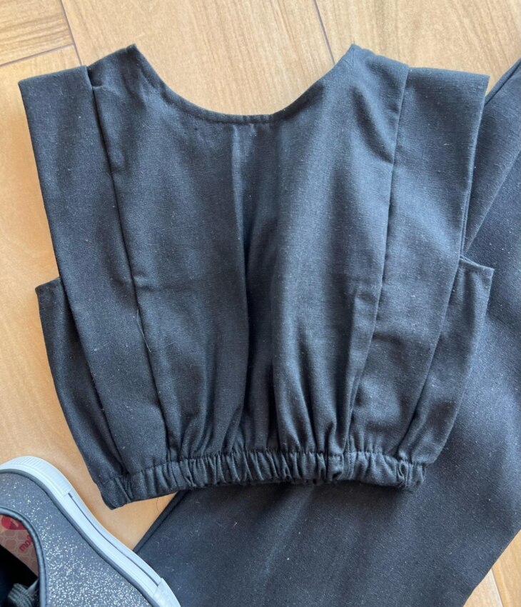 fernandaramoskids com br Conjunto Feminino Viscolinho Blusa Cropped e Calça Cargo Preto1