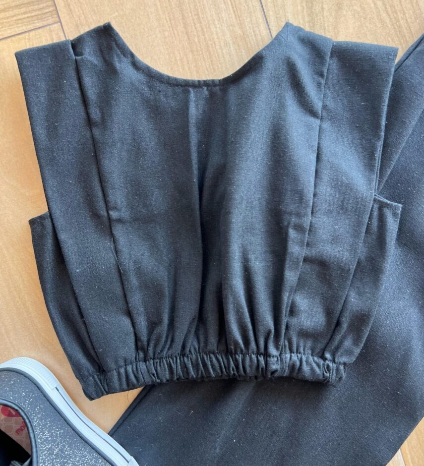 fernandaramoskids com br Conjunto Feminino Viscolinho Blusa Cropped e Calça Cargo Preto1