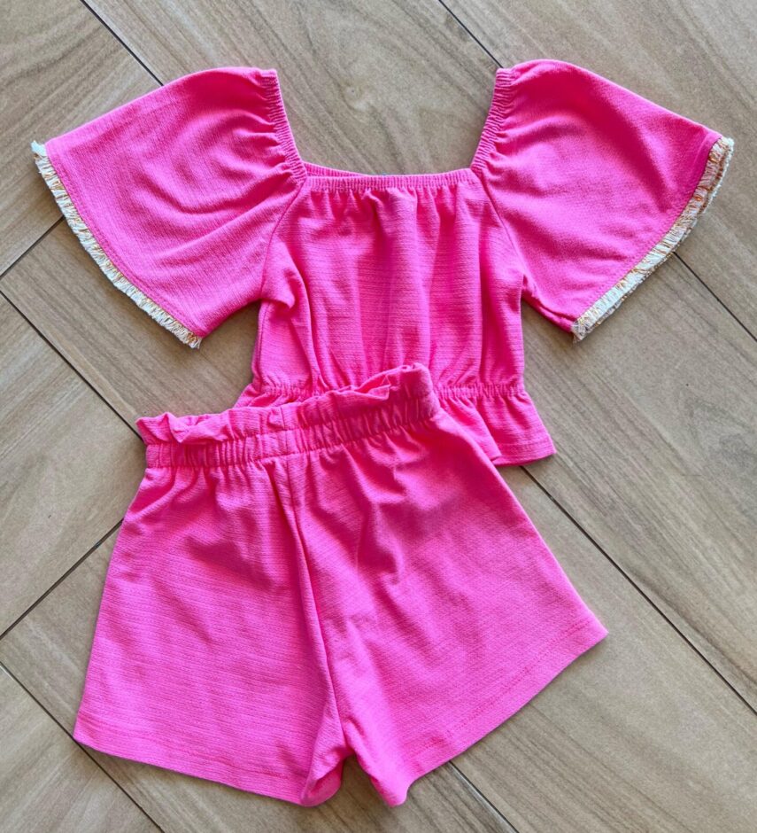 Conjunto Infantil Feminino Blusa com Detalhe e Short Rosa Fernanda Ramos Kids