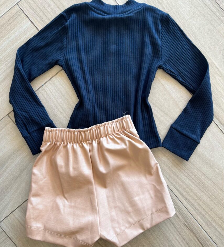 Conjunto Infantil Feminino Blusa Manga Longa Canelada e Short Bege Fernanda Ramos Kids