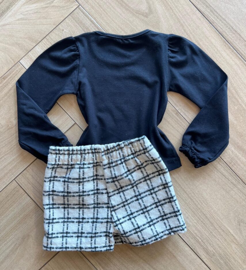 Conjunto Infantil Feminino Blusa Manga Longa e Short Saia Xadrez Fernanda Ramos Kids