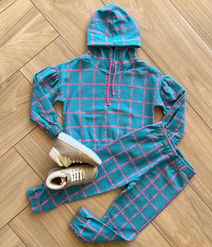 Conjunto Infantil Feminino Blusão com Capuz e Calça Love Verde Fernanda Ramos Kids