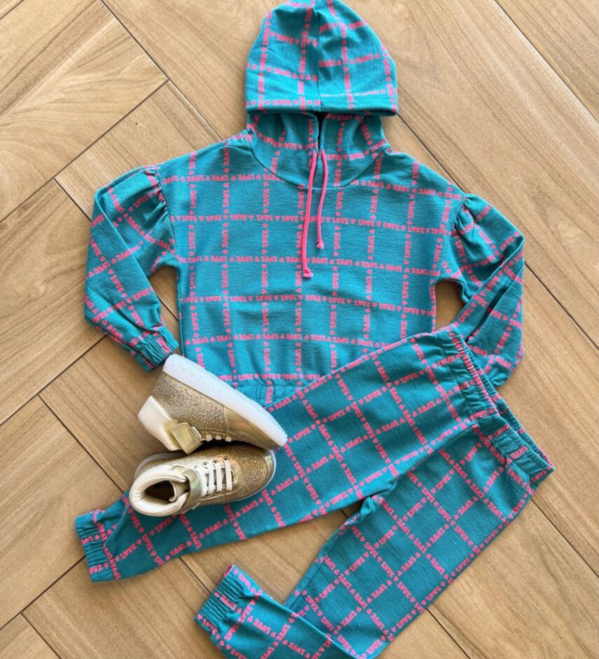 Conjunto Infantil Feminino Blusão com Capuz e Calça Love Verde Fernanda Ramos Kids