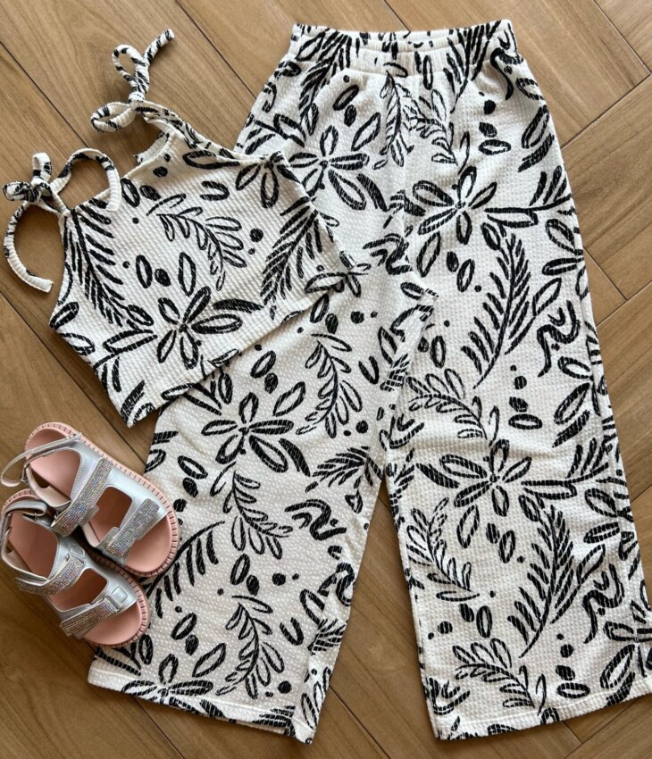 Conjunto Infantil Feminino Cropped Alça e Calça Wide Leg Estampado Fernanda Ramos Kids